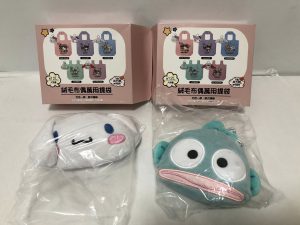 促銷優惠 現貨 B ) SANRIO 12L 絨毛布偶萬用提袋