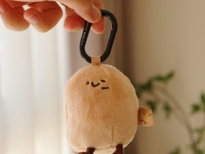 (2025/05/21-06/28)咻咻熊旅行小物 泥絨毛杯套吊飾