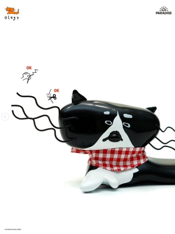 BYEBYECHUCHU OLOGY 新品 B ) 左手畫ㄉ賓士小卯貓