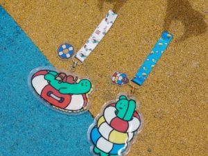 JOGUMAN快閃店 「夏日漂流主題展」週邊 B ) 充氣卡套