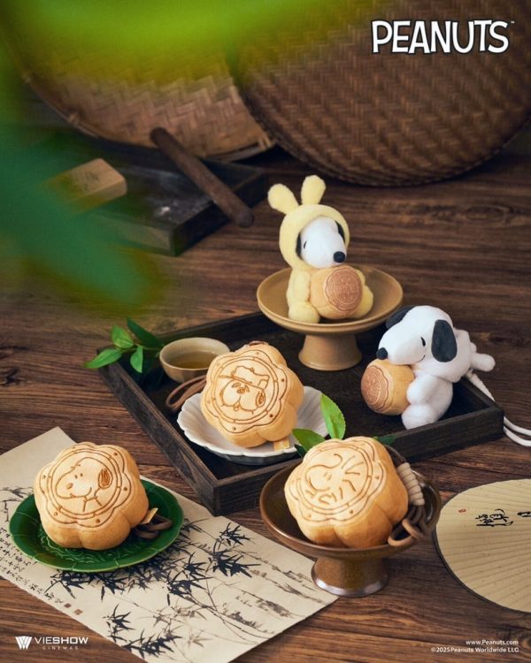 威秀影城 SNOOPY中秋系列 A ) 絨毛月餅吊飾
