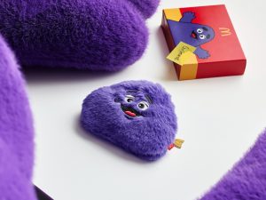 577021487_1133247435643395_5105587574535527004_n 台灣麥當勞「奶昔大哥絨毛包」