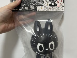 S__99139587 THE MONSTERS十週年巡展台北站 抽籤商品 十週年 ICON VINYI