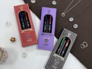 百樂新極灰魔擦筆 X ANNA SUI 新品1 百樂新極灰魔擦筆 X ANNA SUI 新品(2入1組)