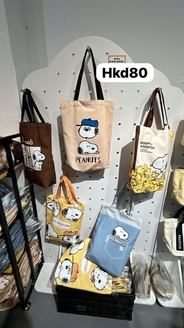 WhatsApp Image 2025-12-12 at 11.27.03 SNOOPY 快閃店 新品 - SNOOPY 帆布袋 (磁扣款)