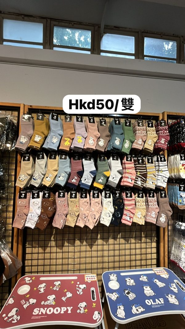 WhatsApp Image 2025-12-12 at 11.30.53 SNOOPY 快閃店 新品 - 花生漫畫 長襪 (下單時請於REMARKS 處標示所需款式)